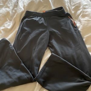 Excellent condition barely worn youth sweatpants